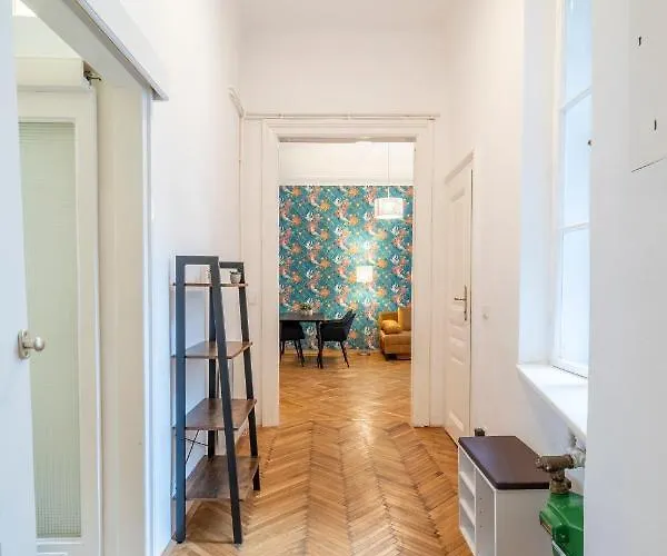 Apartment Josef's I Urban Classic I 01 *